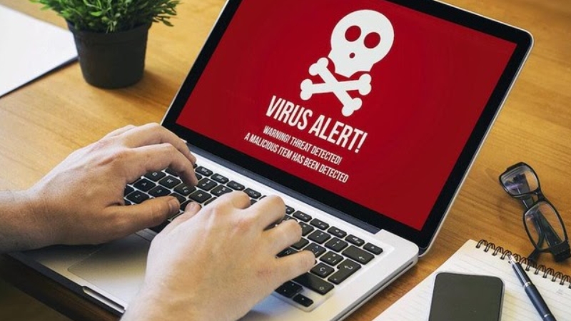 ciri laptop terkena virus
